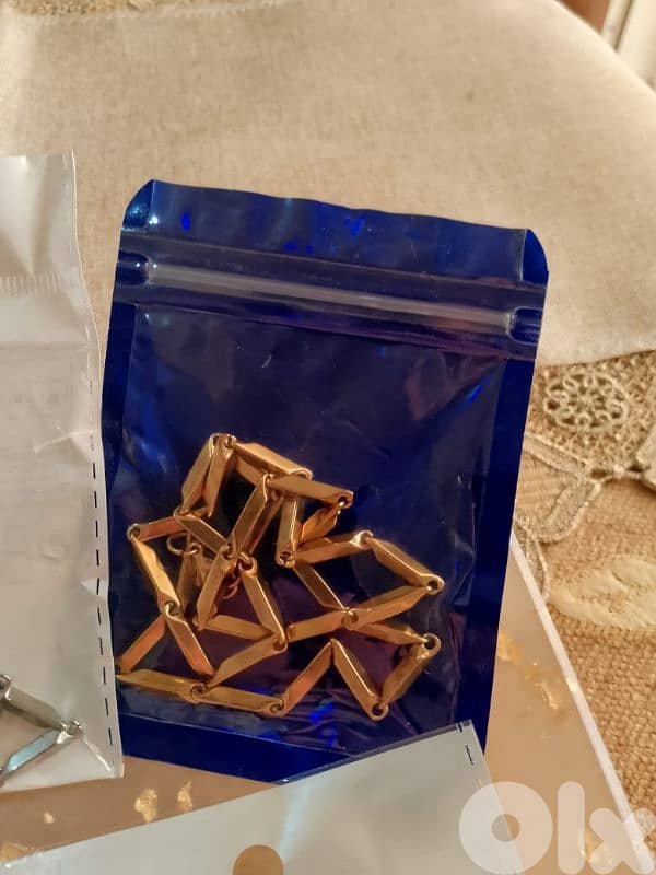 سنسيل للبيع ذهب برازيلي بعدون جديد سعر قطعة 5$ 4