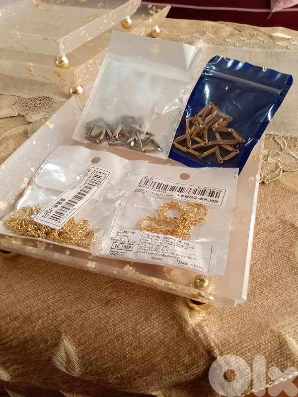 سنسيل للبيع ذهب برازيلي بعدون جديد سعر قطعة 5$ 6