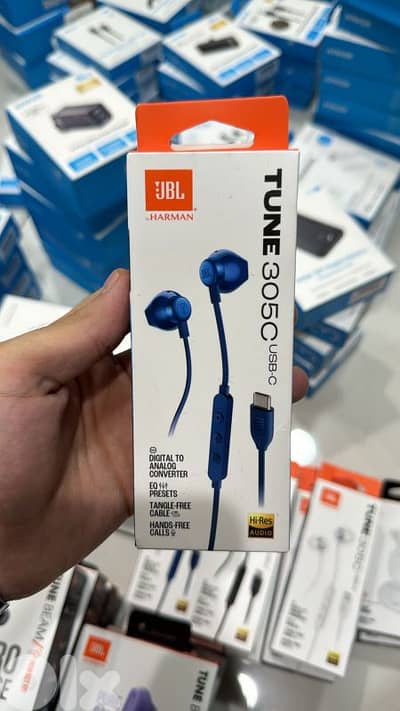 Jbl tune 305 usb-c wired earphones blue