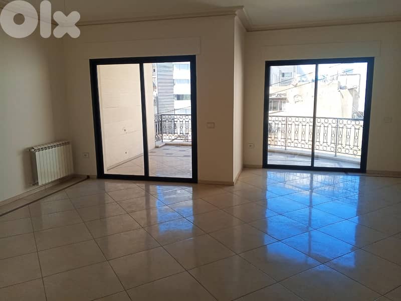 Deluxe Apartment for sale in Achrafieh للبيع شقة في الأشرفية 0