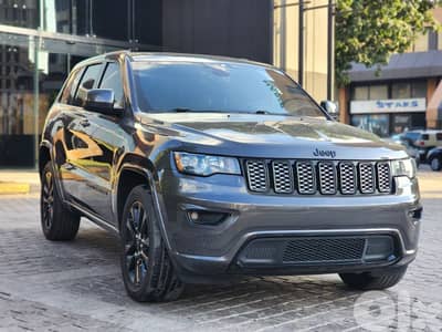 Jeep Grand Cherokee 2018 Altitude Upland (CLEAN CARFAX)