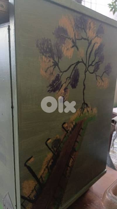 كومود رسم