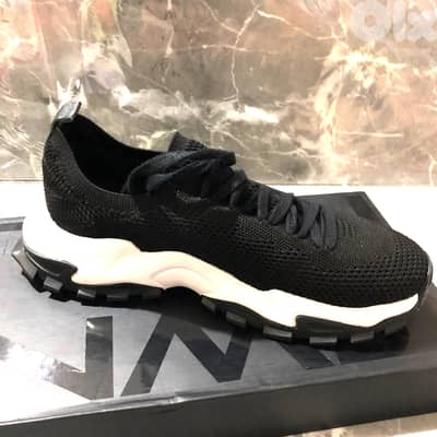 Tween Damat Black Sneakers size 40-41