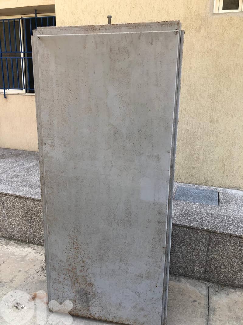 كونتينر بضاعة مشكلة 3