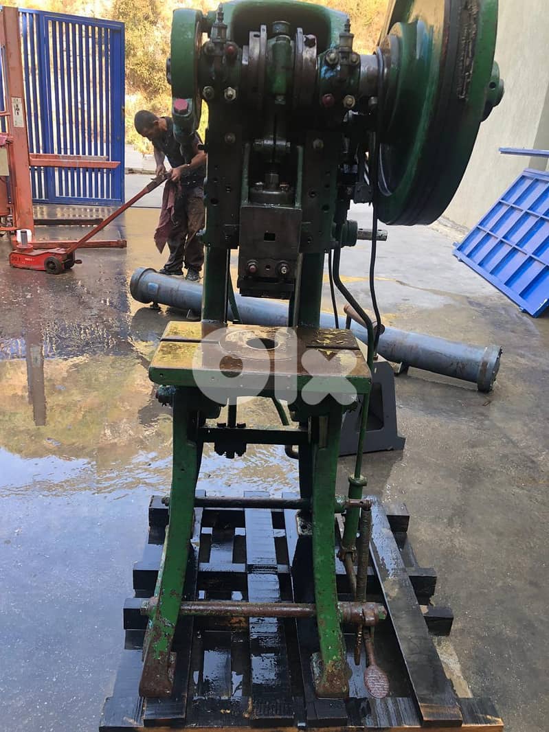 كونتينر بضاعة مشكلة 10