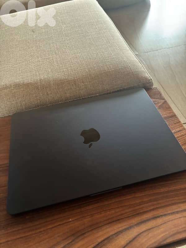 MacBook Air Apple m2 chip 2