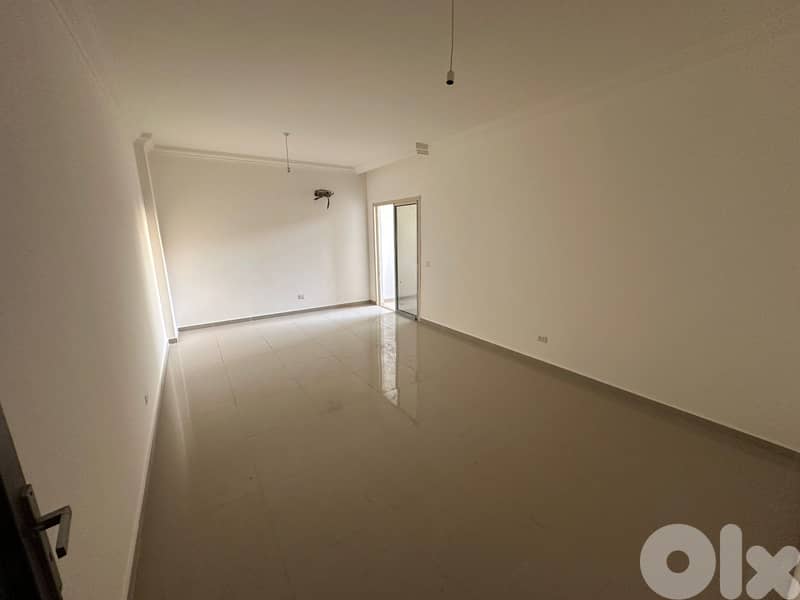 Apartment for sale in Hadath - شقة للبيع في الحدث 0