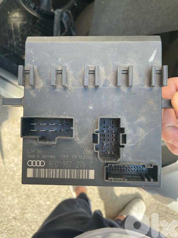 Leather seats/beige for audi a4 2003 فرش داخلية كاملة لون بيج 0