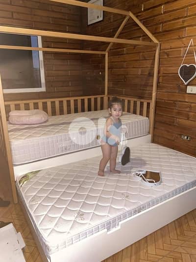 exclusive design bed with partitions, drawer bed, and two mattresses