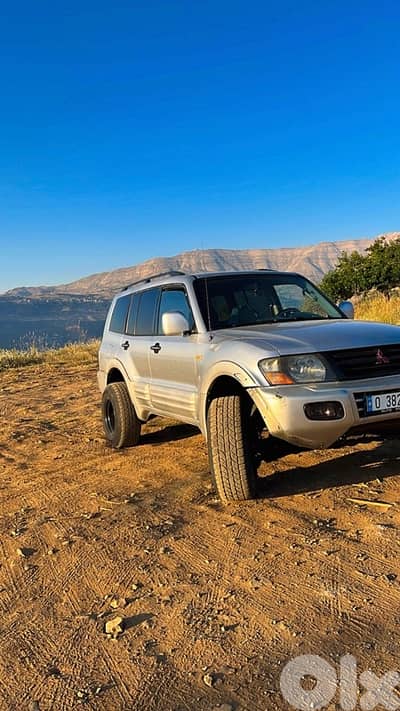 Mitsubishi Montero 2001