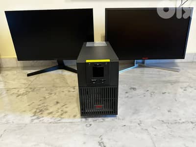 2 Monitors with Online UPS