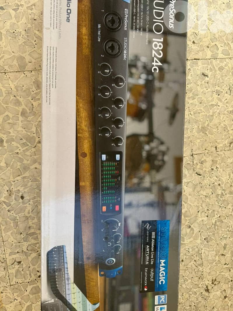 PODCAST Equipment 6