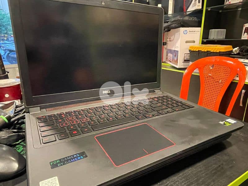 Dell inspiration 5577 1