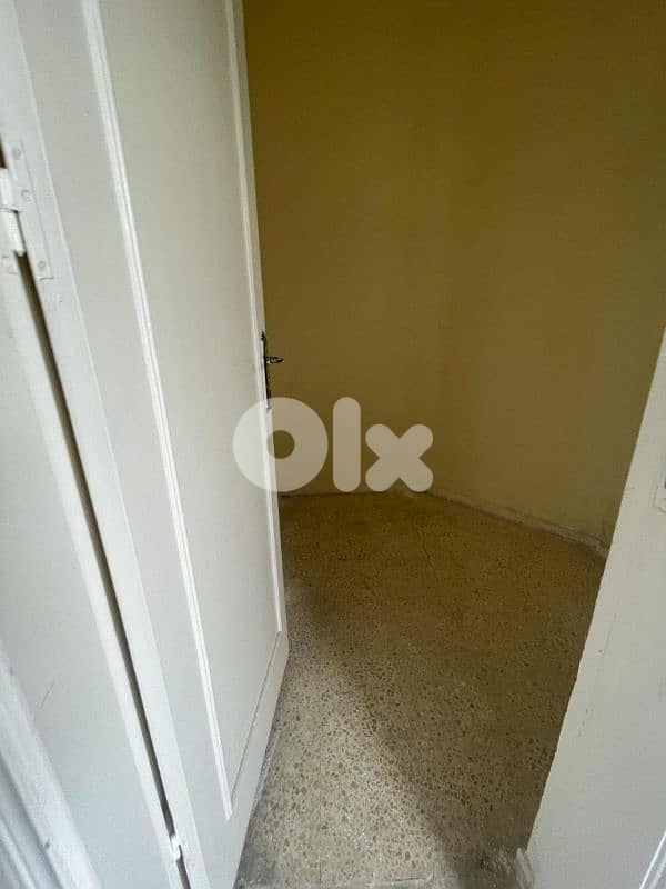 شقة للبيع في الخريبةapartment for sale in khryI l j 0