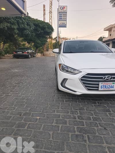 Hyundai Elantra 2017