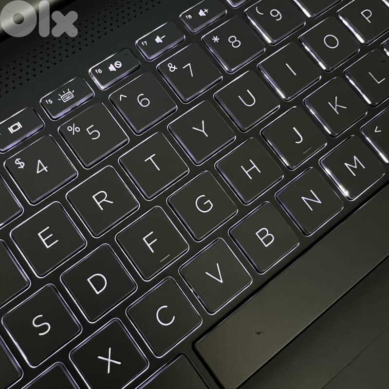 6144 Used Laptop HP 14-dq1043cl 8