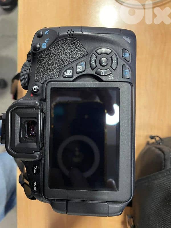 Canon EDS 700D semi pro 6
