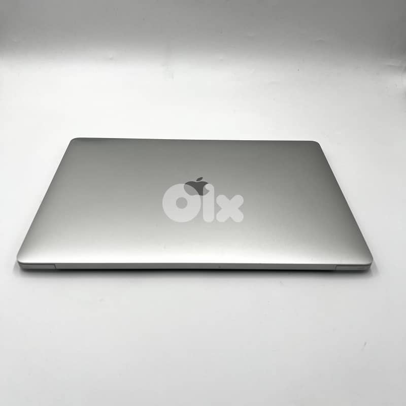 5377  Used Laptop Apple Macbook Pro 2019 A2141 3