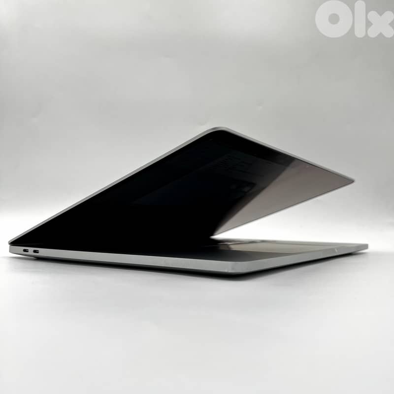 5377  Used Laptop Apple Macbook Pro 2019 A2141 5