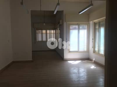SPACIOUS OFFICE FOR RENT IN ACHRAFIEH | MODERN & ELEGANT | ACR-101