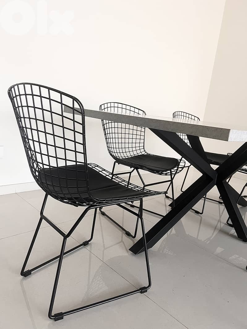 Metal wire chair 1