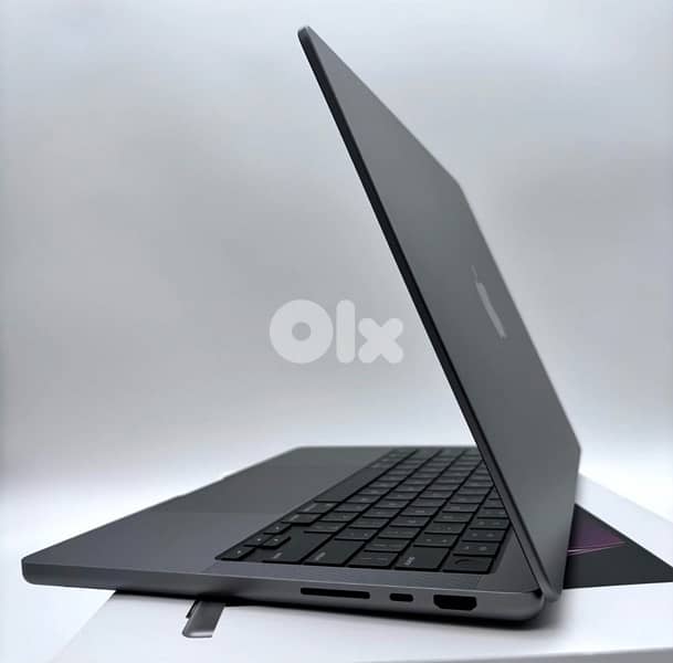 MacBook  M1 pro 2021 2