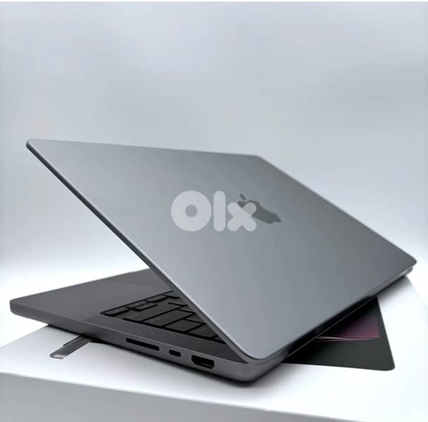 MacBook  M1 pro 2021 8