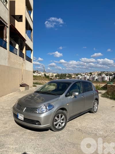 Nissan Tiida 2007