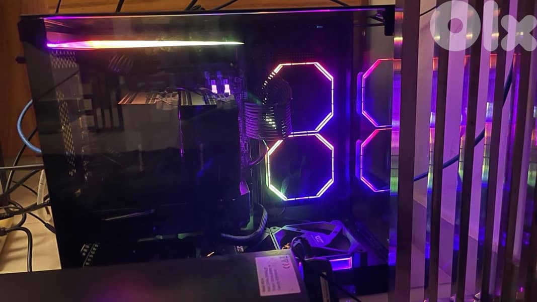 PC (Used but like new) 0