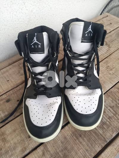 Air Jordan 1(قابل للتفاوض)