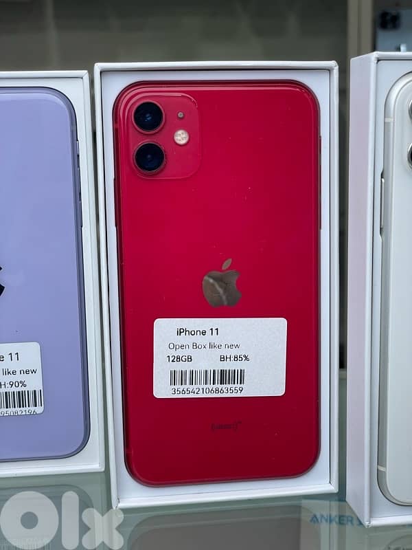 iphone 11 64 GB - 128GB like a new super clean never repaired 2