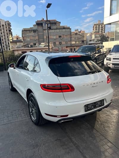 Porsche Macan 2017 !!!! Red Interior - Clean Carfax