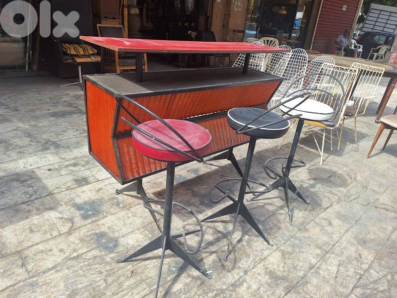 بار مع ٣ كراسي فيرفورجي خمسينات انتيك اصلي قديم رائع جدا 0