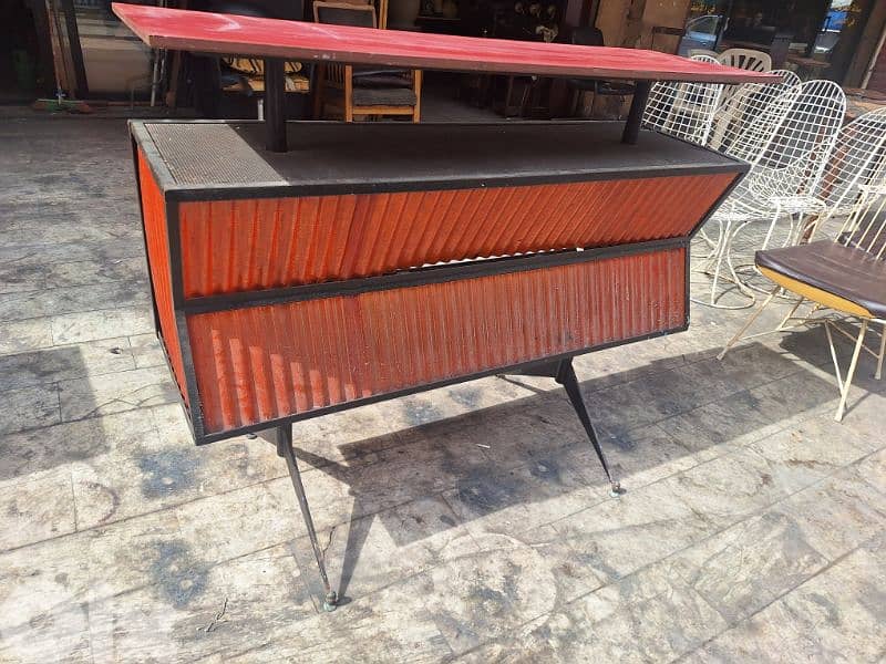 بار مع ٣ كراسي فيرفورجي خمسينات انتيك اصلي قديم رائع جدا 7