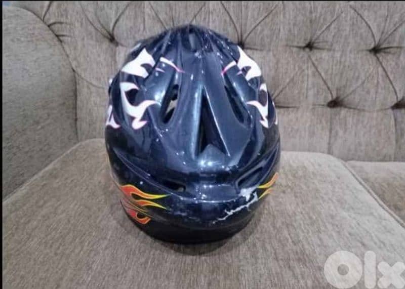 Helmet t like new original 350$ now for 40$ only 3
