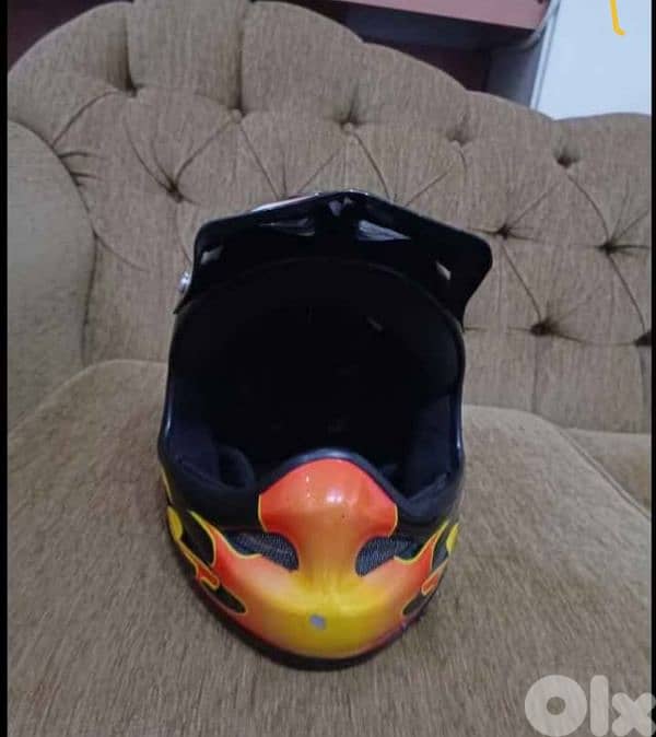 Helmet t like new original 350$ now for 40$ only 5