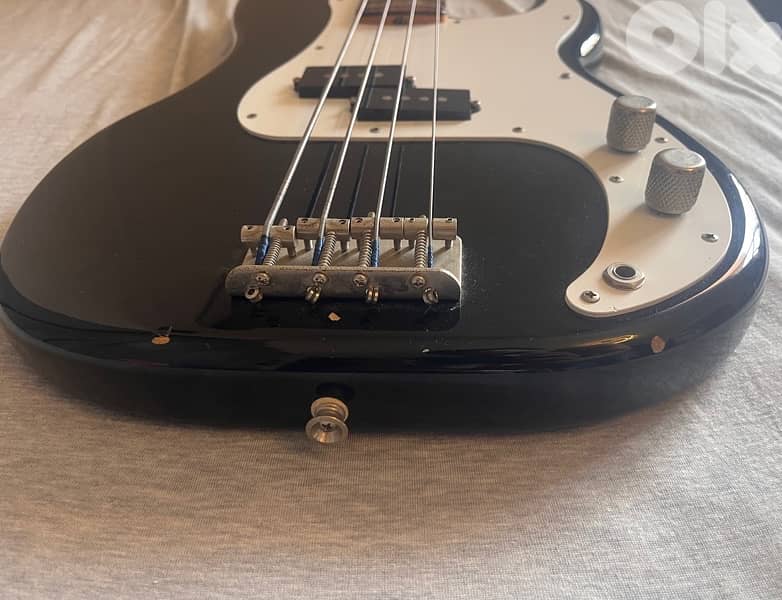 Vintage Morris Bass Guitar - 1970s Japanese "Lawsuit Era" 2