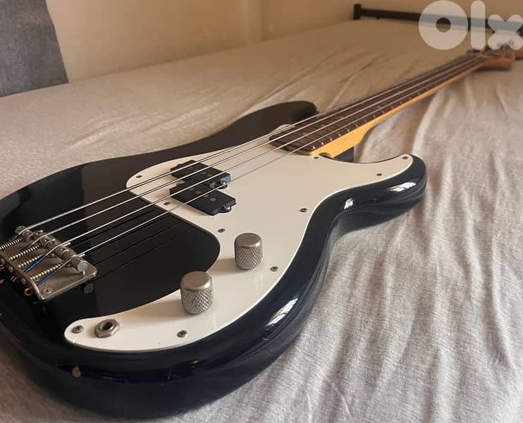 Vintage Morris Bass Guitar - 1970s Japanese "Lawsuit Era" 3