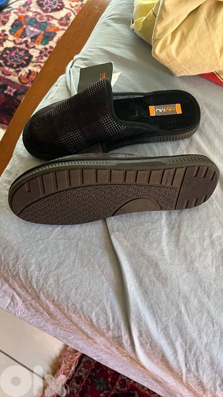 Slippers size 43 1