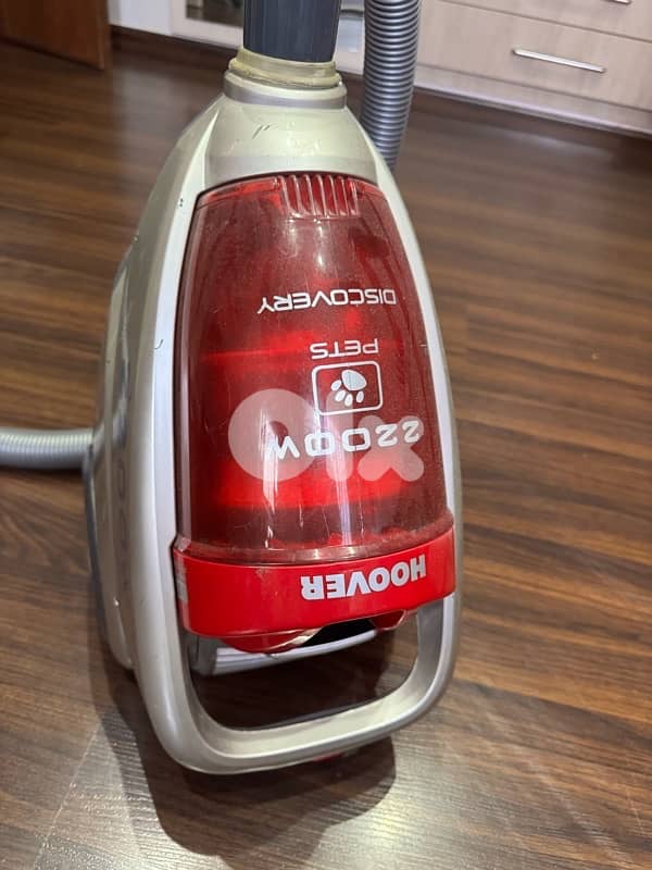 hoover bagless vaccum cleaner 1