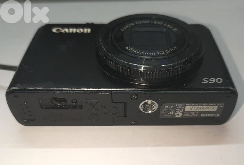 Canon Powershot S90 powerful digital camera 2