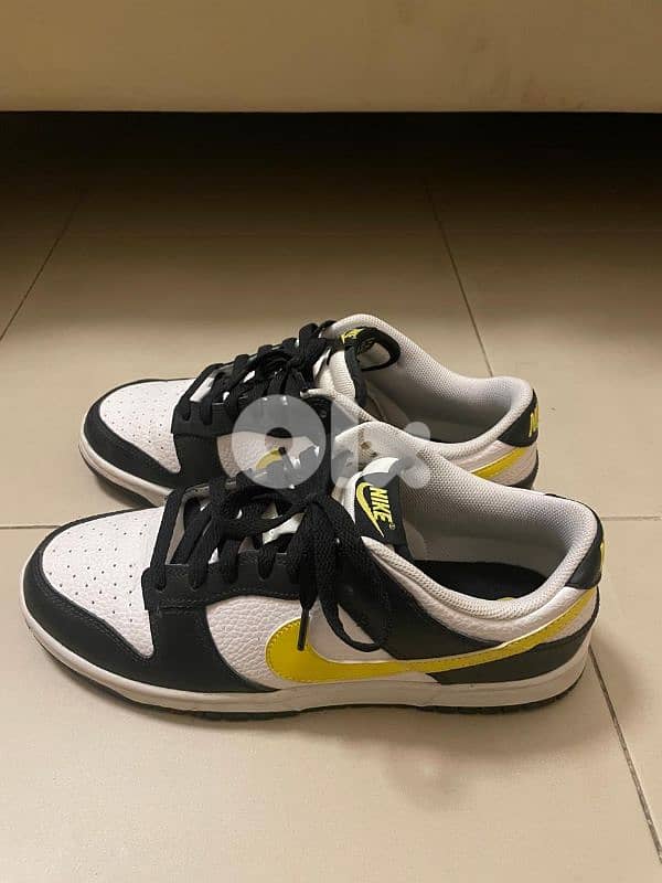 Nike yellow panda in perfect condition in size 42.5 0