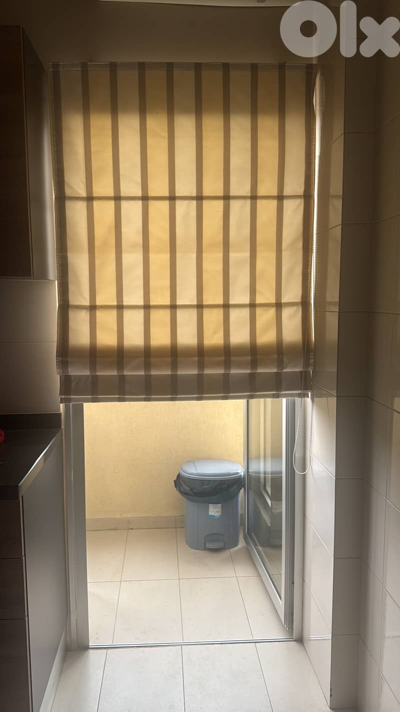 Curtain 0