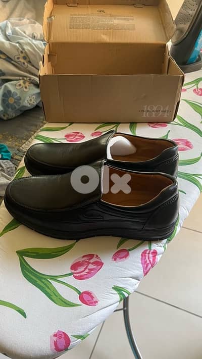 Men Shoes  Size: 42