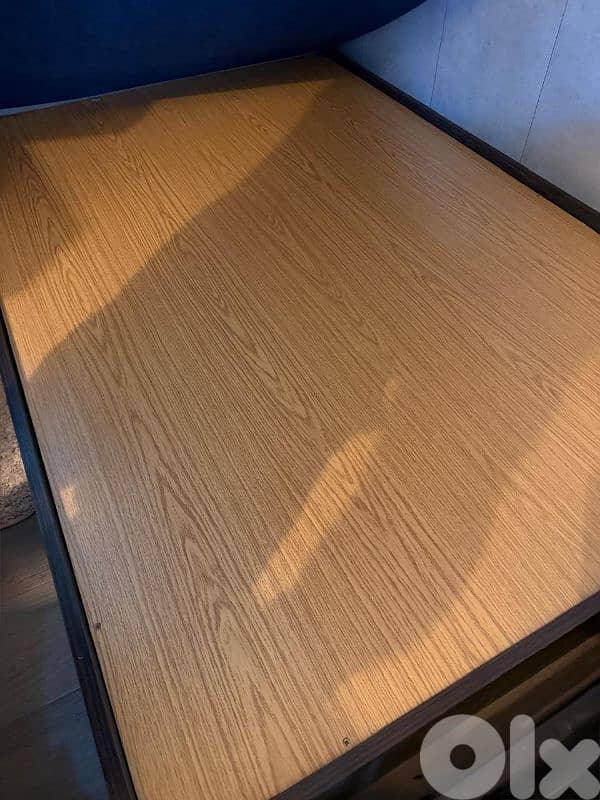 Bed + Mattress + 2 pillows 1