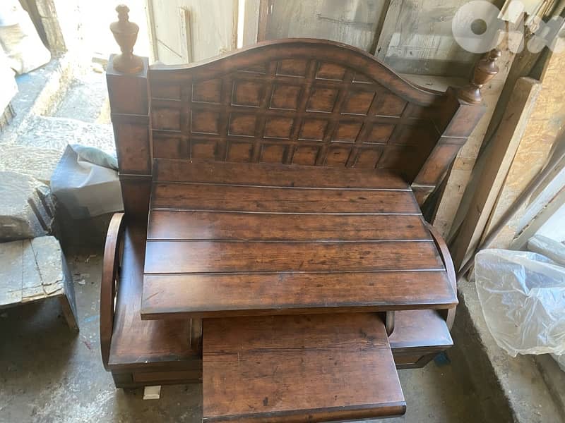 طاولة ديكور 1