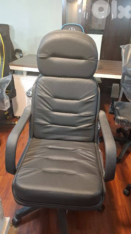 OFFICE CHAIR 2