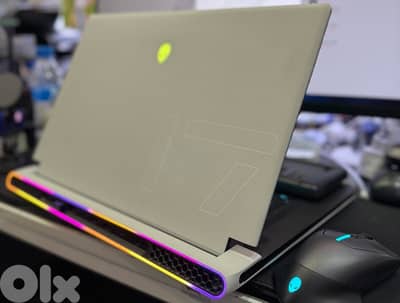 Dell Alienware X17 R2 Core i9 12th Gen 32 GB RTX 3080ti 16GB