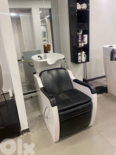 shampoo chair