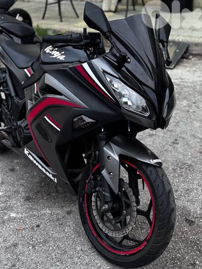 kawasaki ninja 300